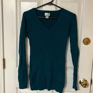 Motherhood Maternity dark green sweater size Small